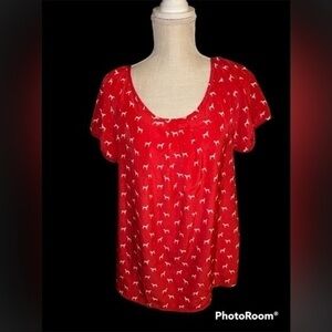 Old Navy red dog print top with a tie in the back. Size L​